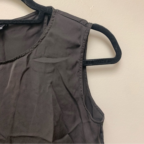 Vince 100% Silk Split Back Blouse - Picture 3 of 10